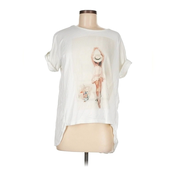 Dainty Oversized Graphic Tee one size - Picture 1 of 3